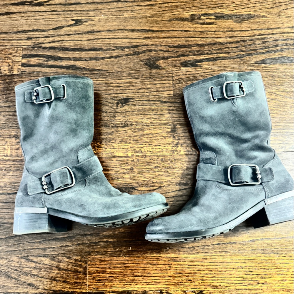 Vince Camuto Wantilla  Stylish Gray Suede Moto Boots